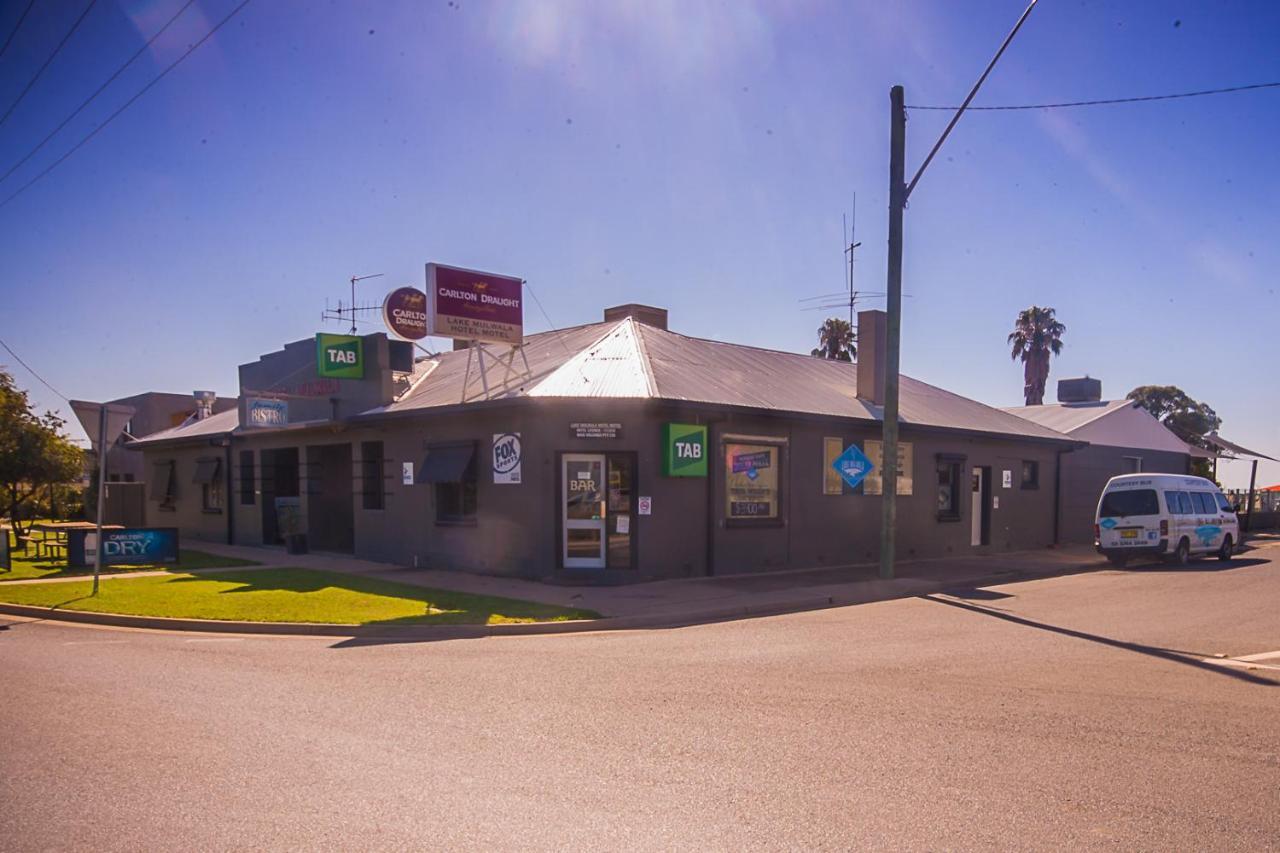 Lake Mulwala Hotel Exterior photo